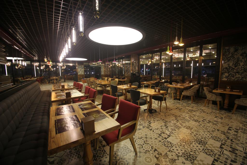The Corner Hotel Синджан Экстерьер фото