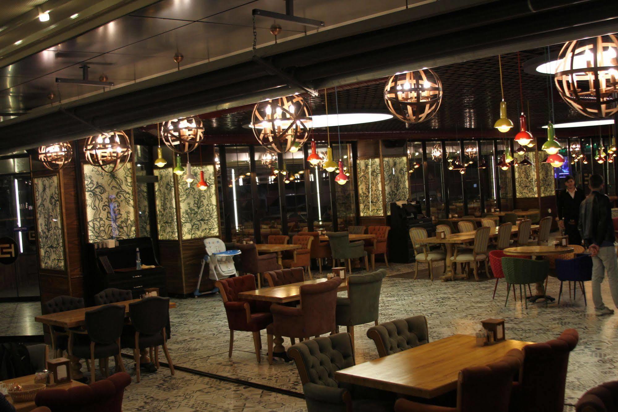 The Corner Hotel Синджан Экстерьер фото